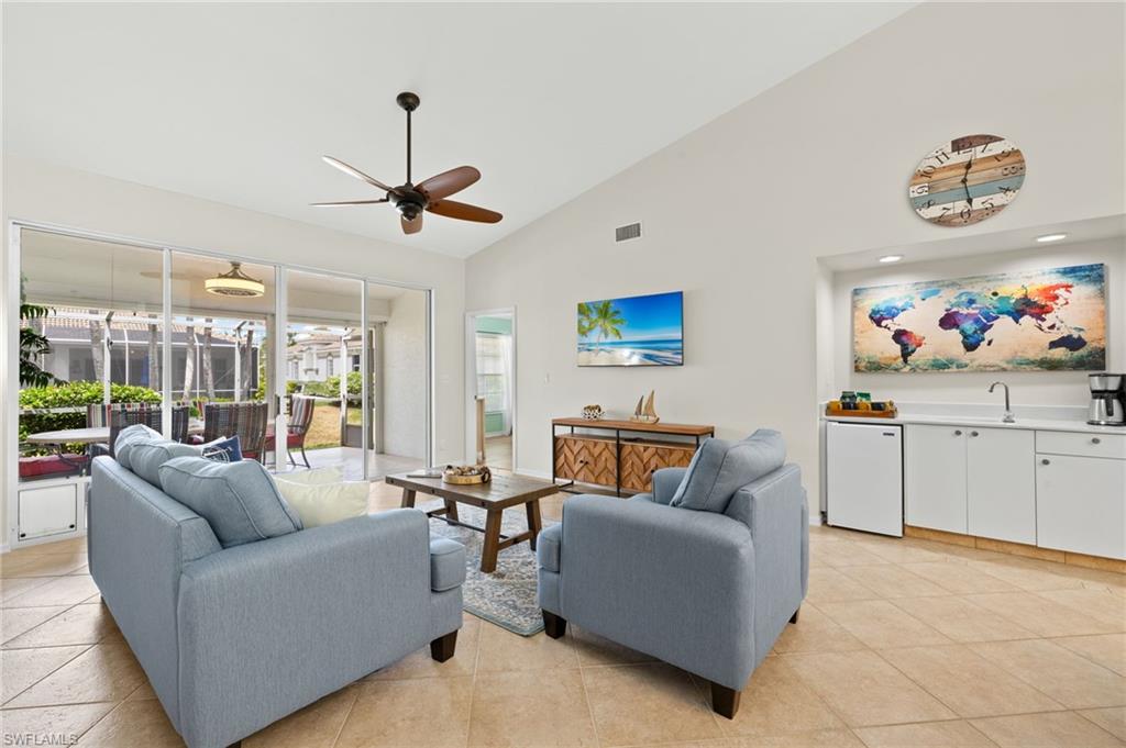 843 Marblehead Dr # I3 Property Photo 2