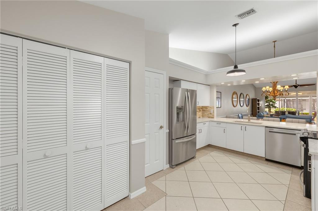 843 Marblehead Dr # I3 Property Photo 15