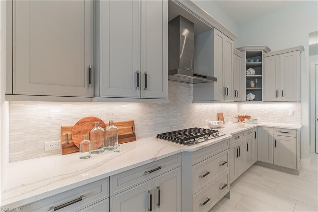 6051 Plana Cays Dr Property Photo 14