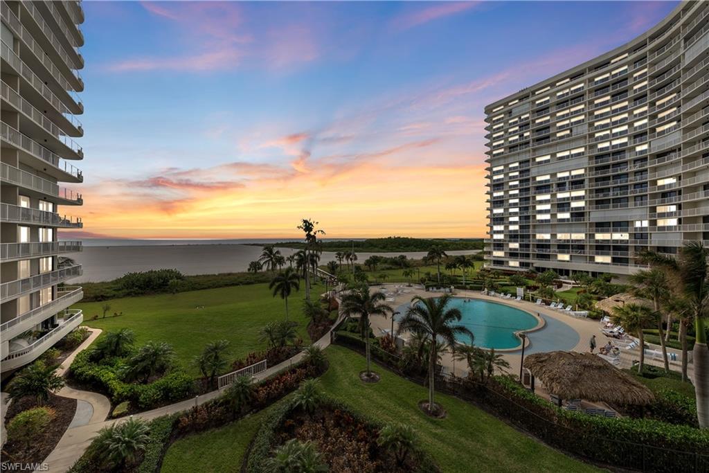 260 Seaview CT # 402 Property Photo 1