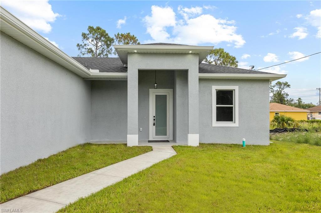 937 Sentinela Blvd Property Photo 2