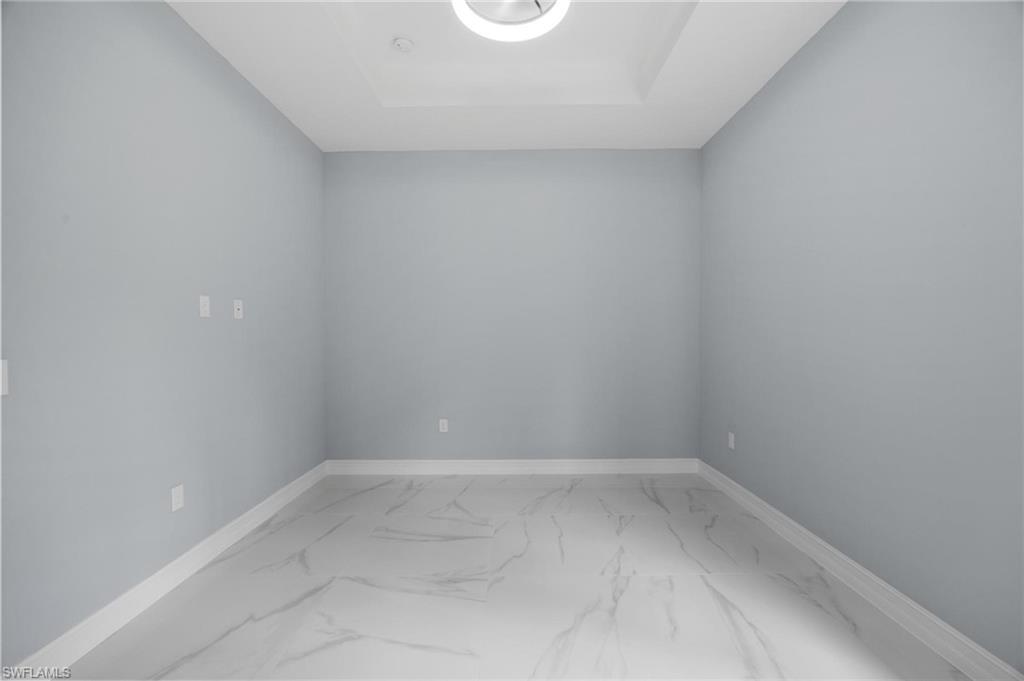 937 Sentinela Blvd Property Photo 22