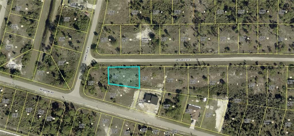 850 Arturo St E Property Photo 1