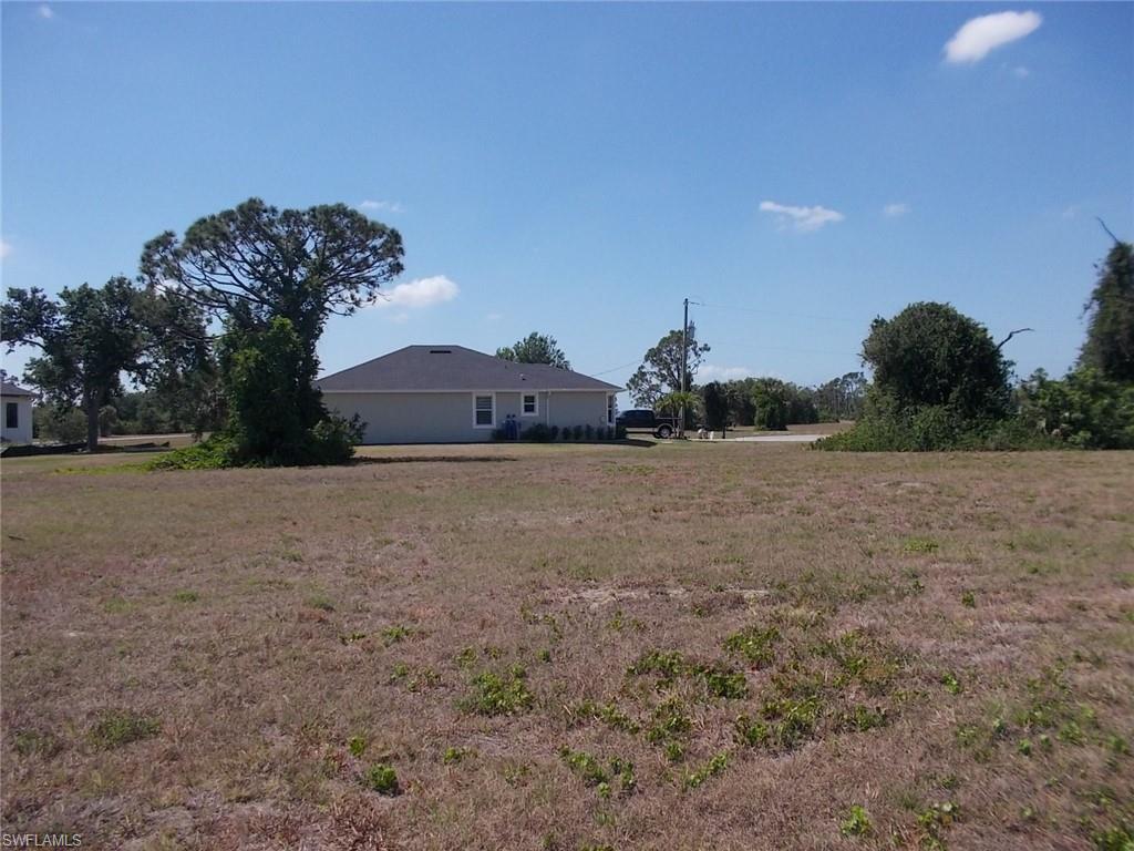 21 Transon Ln Property Photo 4