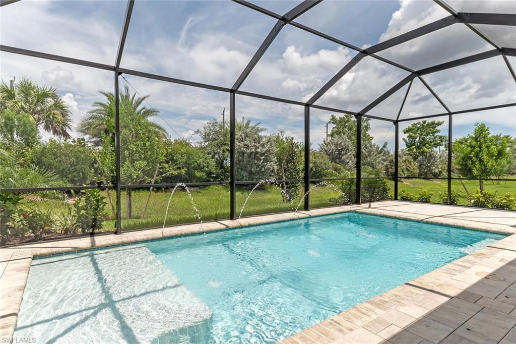 14586 Tropical Dr Property Photo 1