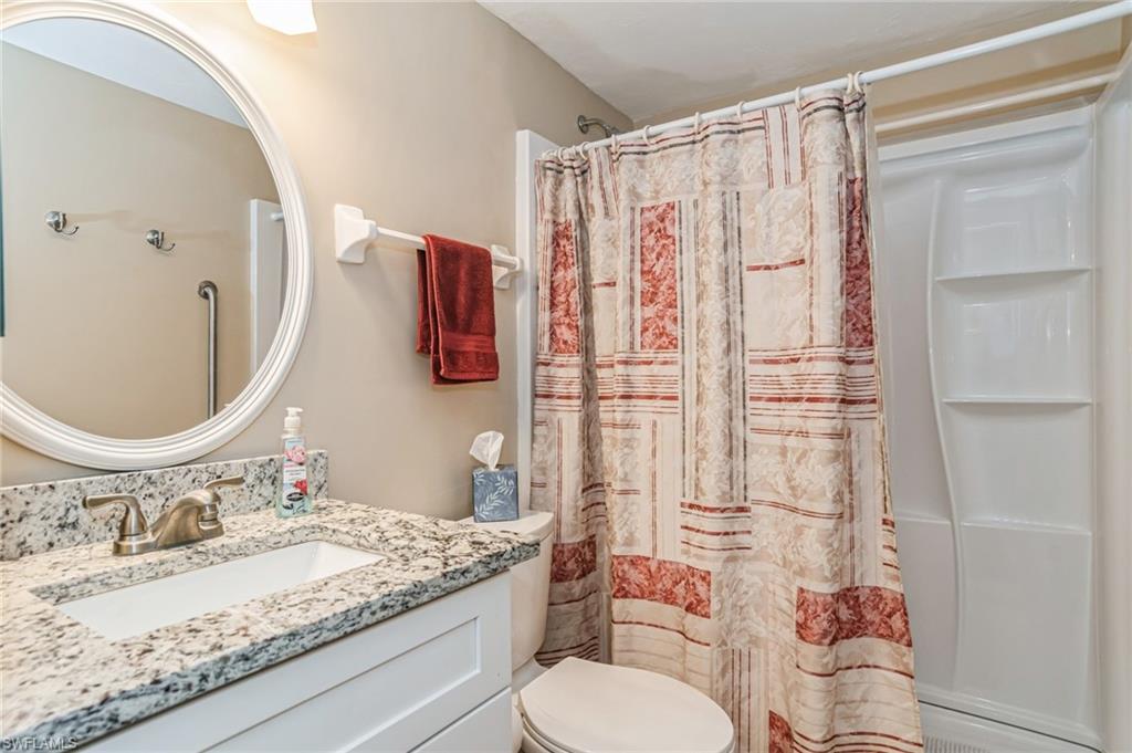 805 River Point Dr 202c Property Photo 9