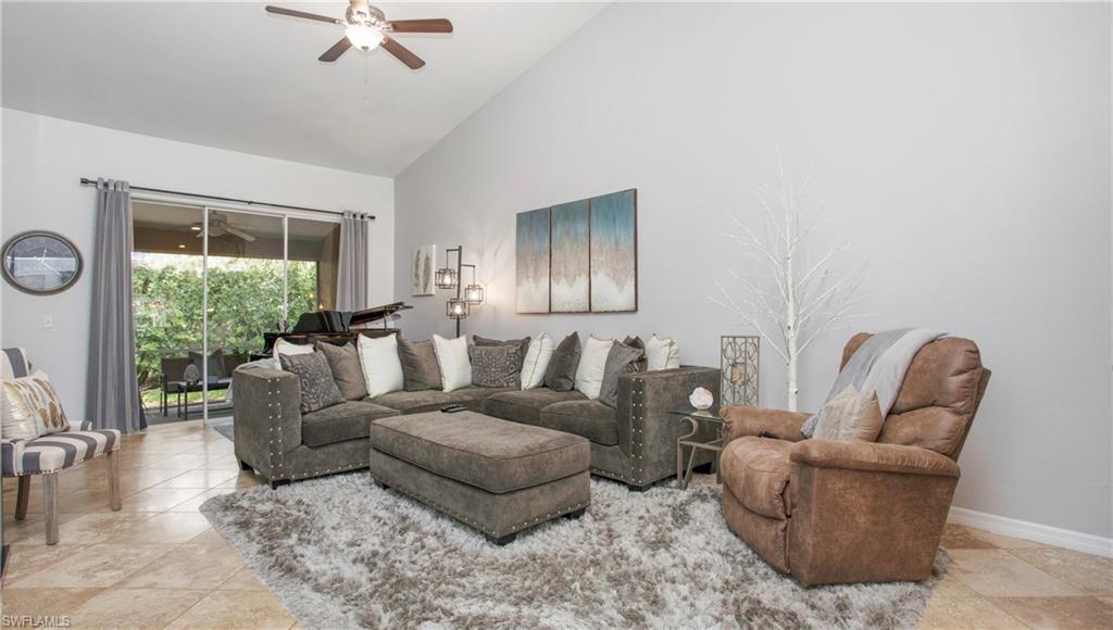 6949 Lone Oak Blvd Property Photo 2