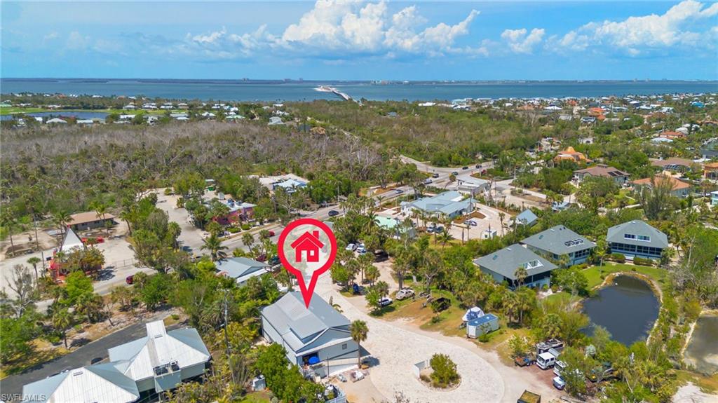 1039 & 1041 Periwinkle Way Property Photo 13