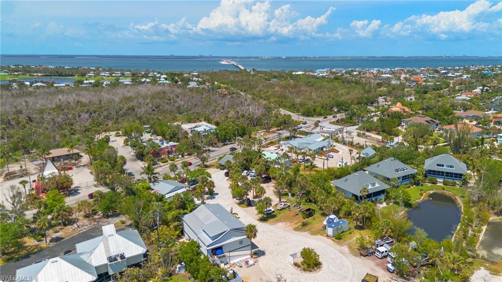 1039 & 1041 Periwinkle Way Property Photo 27