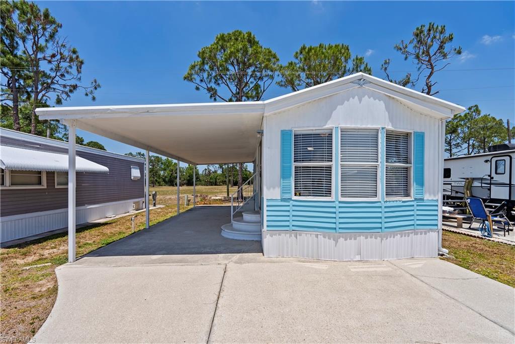242 Caravan Cir Property Photo 1