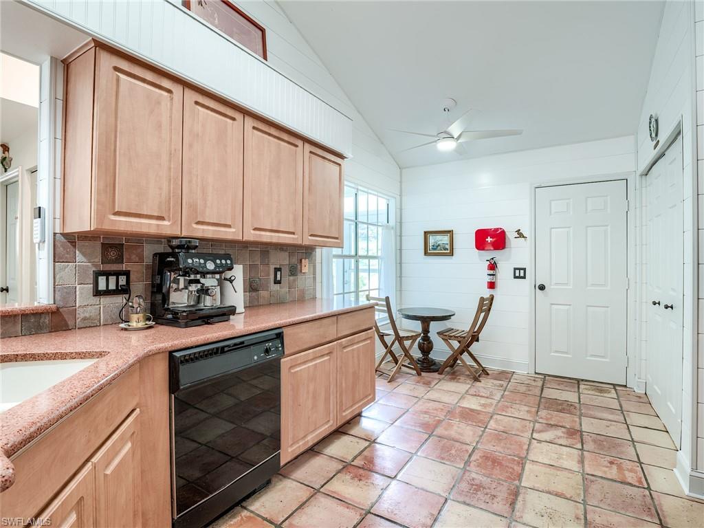 15004 Cloverdale Dr Property Photo 31