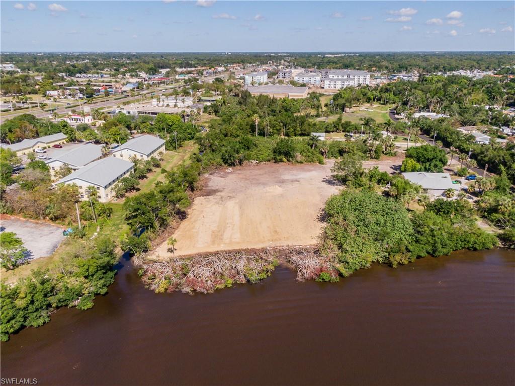 1059 River Rd Property Photo 6