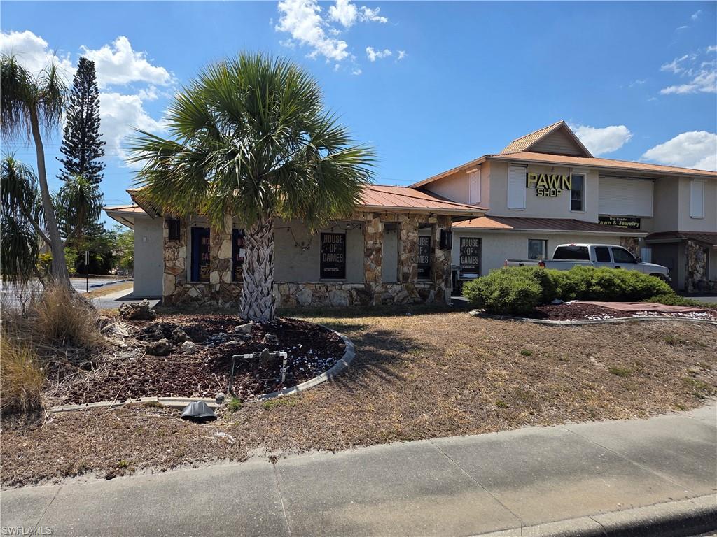 1910 Del Prado Blvd S Property Photo 11