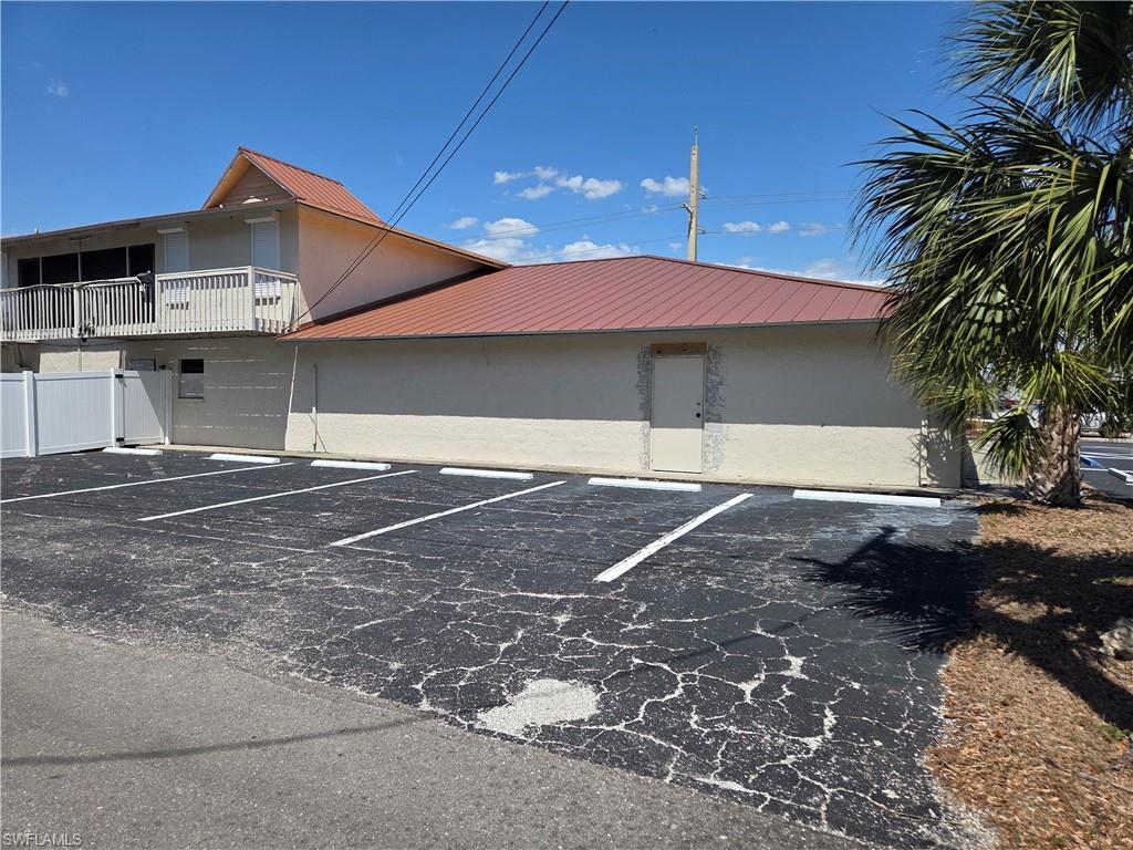 1910 Del Prado Blvd S Property Photo 12