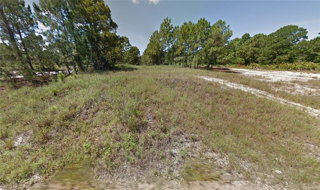 930 Winters St E Property Photo 3