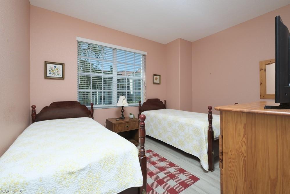 4873 Hampshire Ct 5-101 Property Photo 14