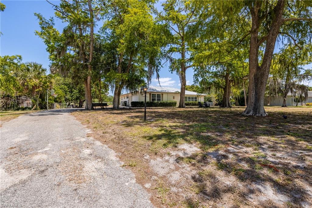 217 W Del Monte Ave Property Photo 1
