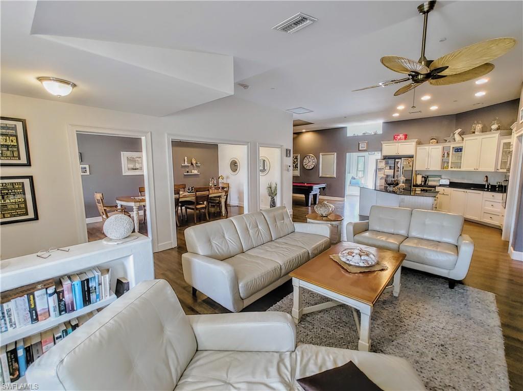 5561 Blyth Ct Property Photo 6