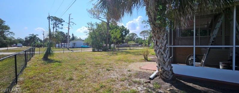 2425 Case Ln Property Photo 12