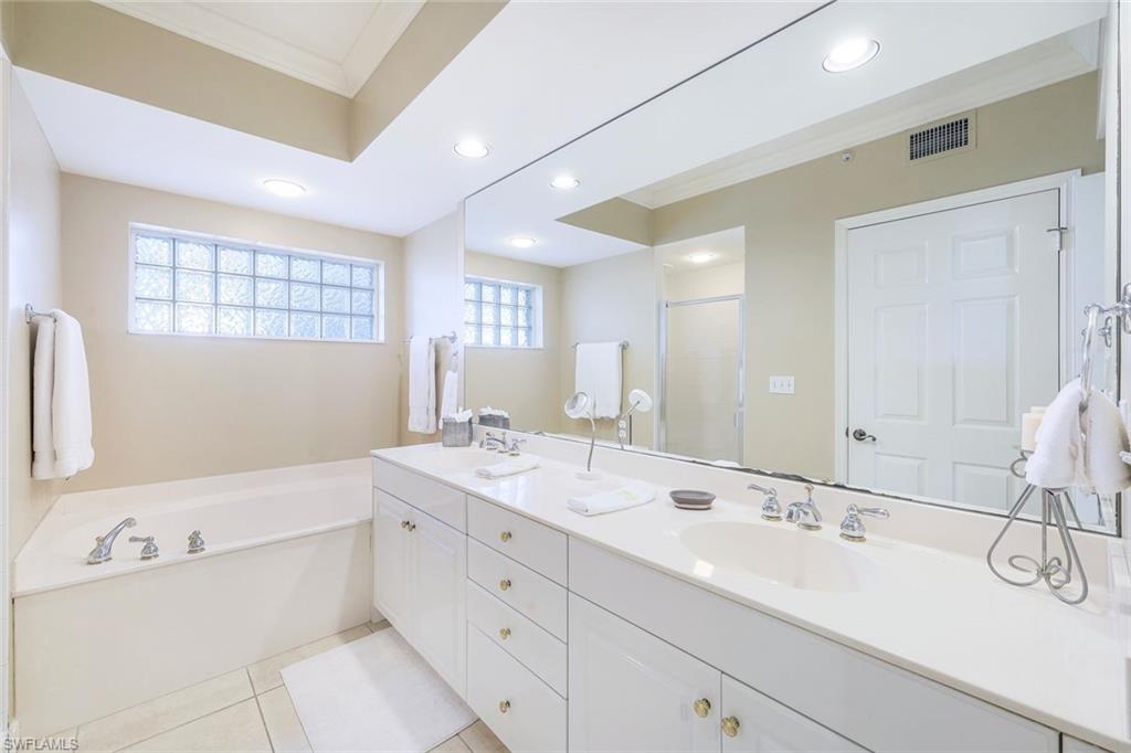 325 Dunes Blvd # 406 Property Photo 12