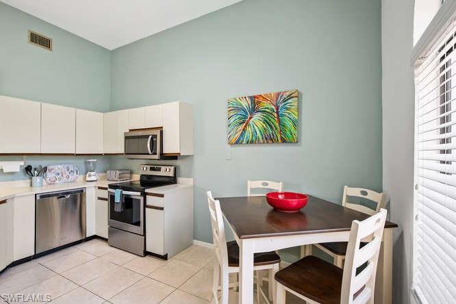 592 Beachwalk Cir # 304 Property Photo 8