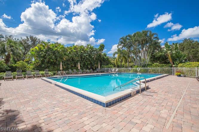 592 Beachwalk Cir # 304 Property Photo 17