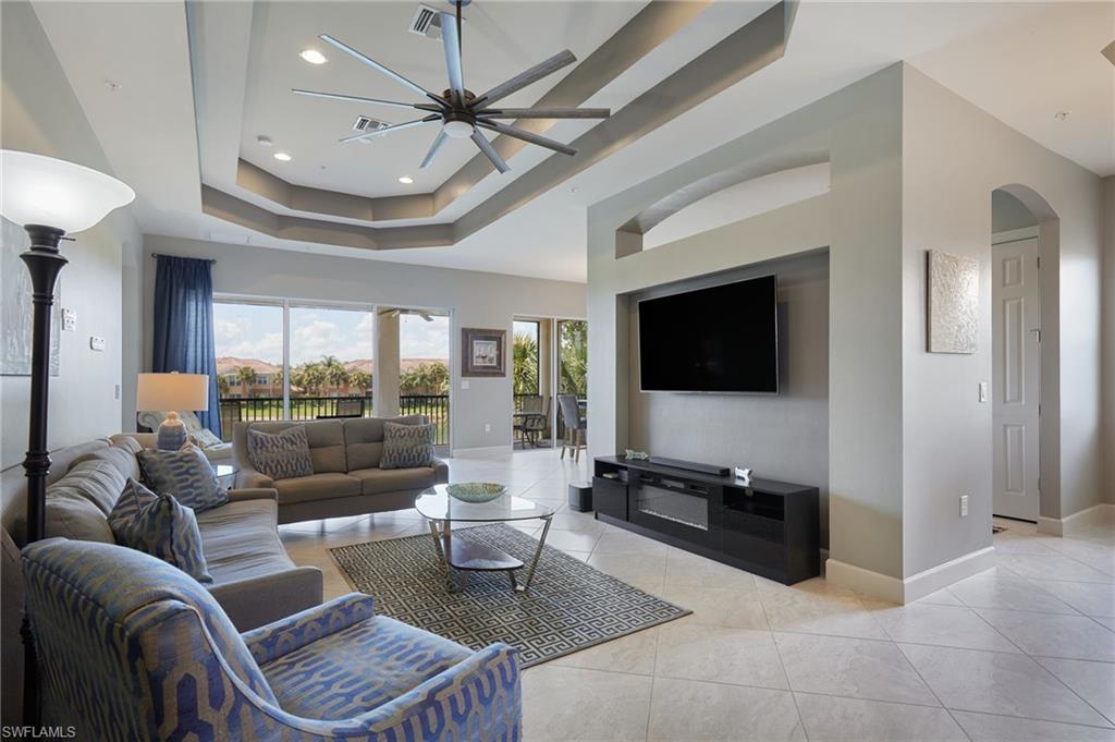 10230 Glastonbury Cir # 202 Property Photo 1