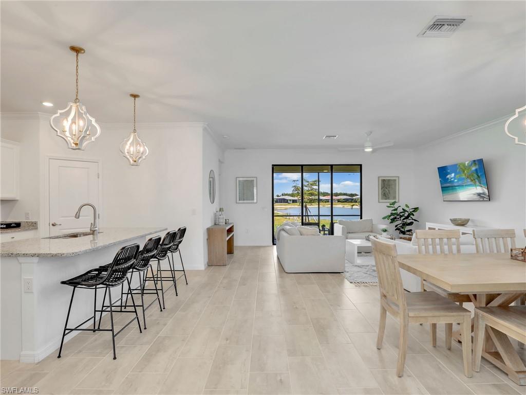 11512 Shady Palm Way Property Photo 1