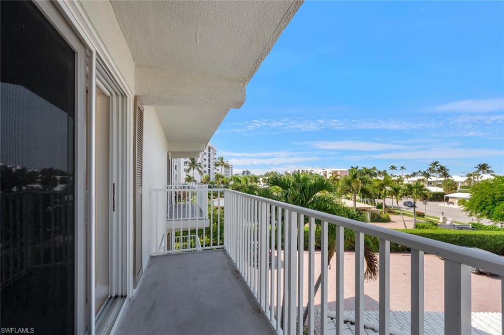 2800 Gulf Shore Blvd N # 304 Property Photo 30