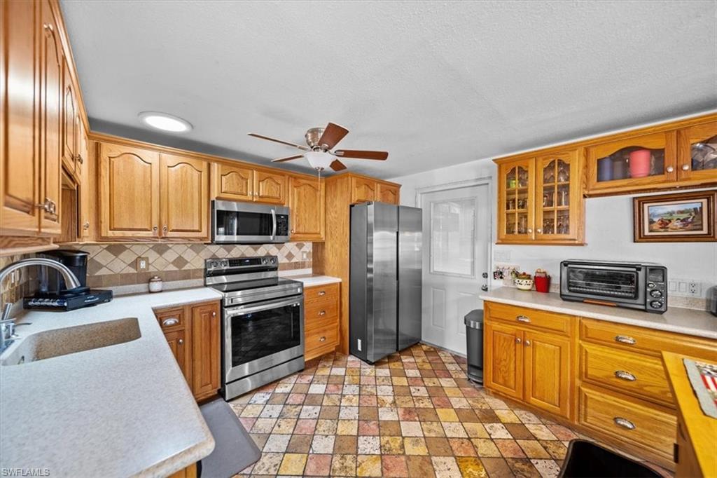 30 Aloe St Property Photo 6