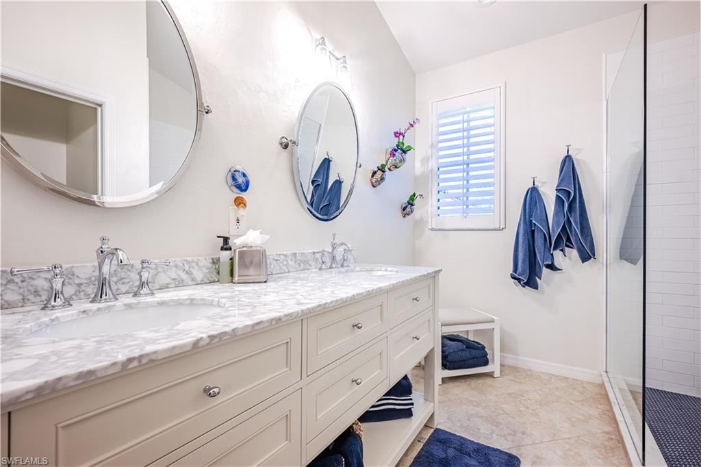 27011 Lake Harbor Ct 201 Property Photo 14
