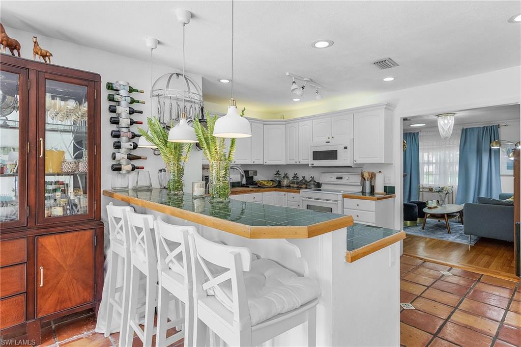 27553 Playa Del Rey Ln Property Photo 7