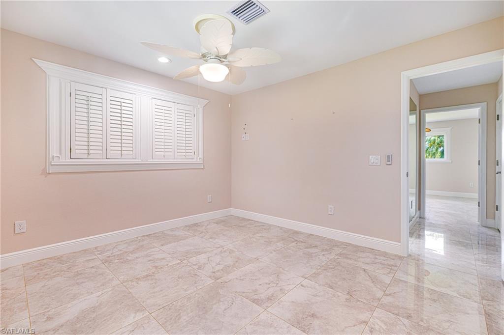 14544 Riverside Dr Property Photo 31