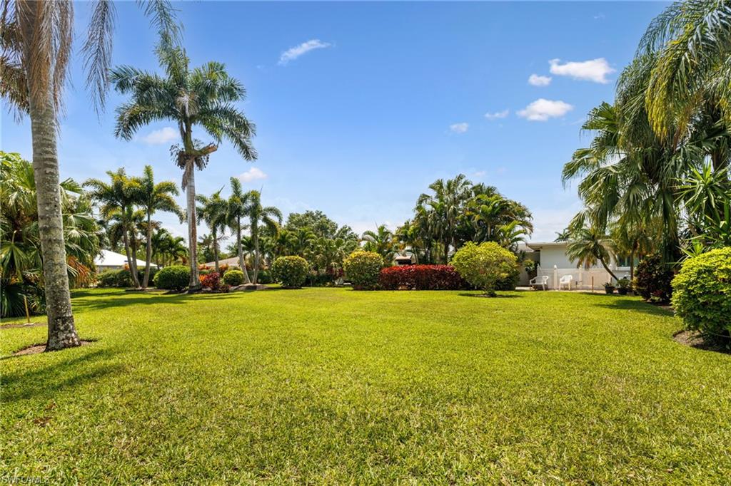 14550 Riverside Dr Property Photo 6