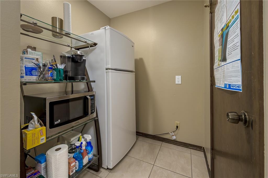 12734 Kenwood Ln # 38 Property Photo 12