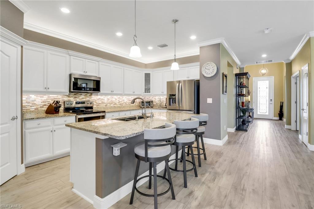10276 Livorno Dr Property Photo 4