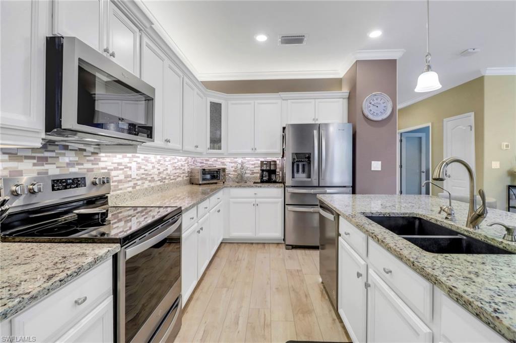10276 Livorno Dr Property Photo 13
