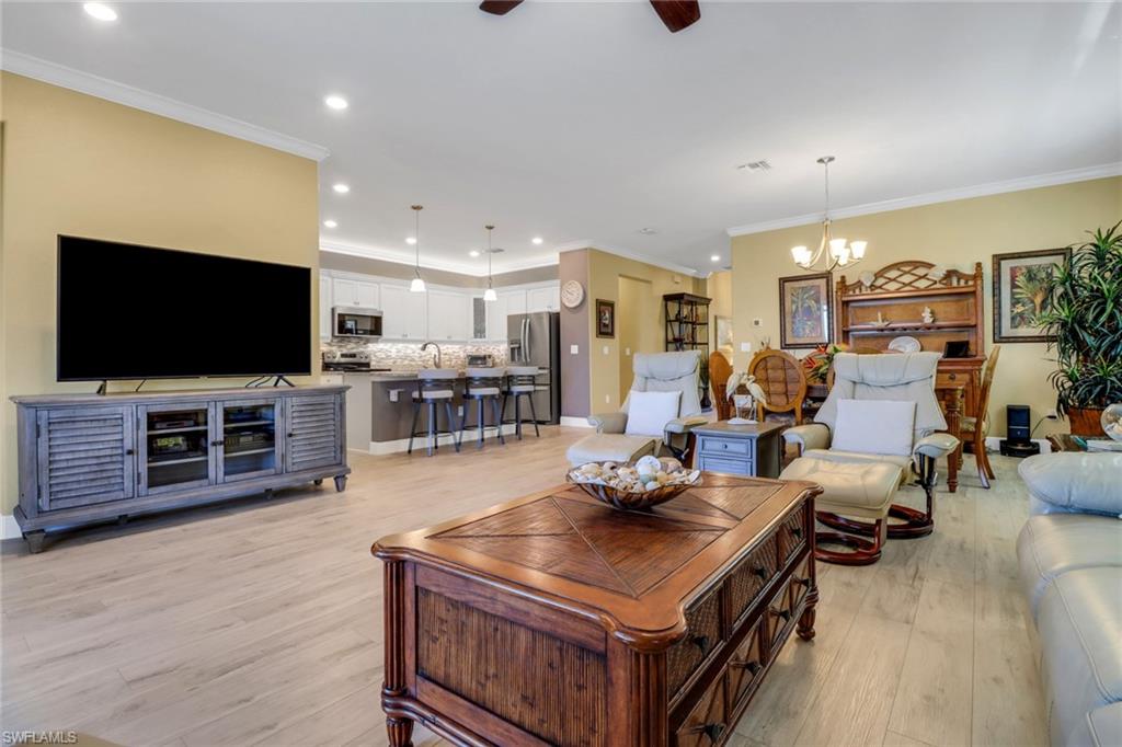 10276 Livorno Dr Property Photo 14