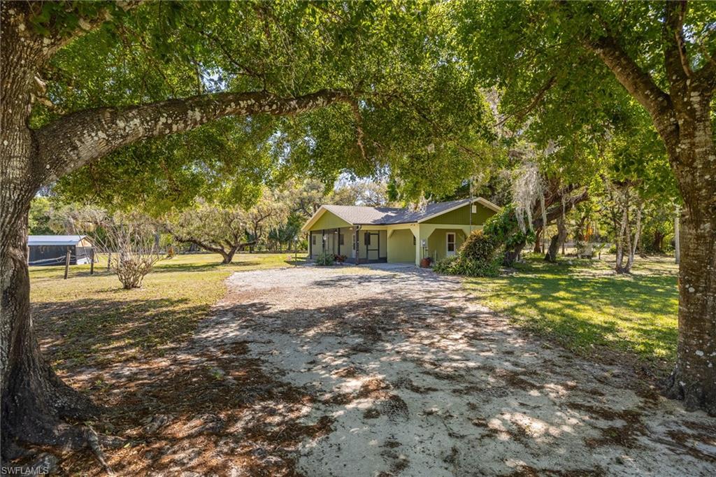 1301 Jacks Ln Property Photo