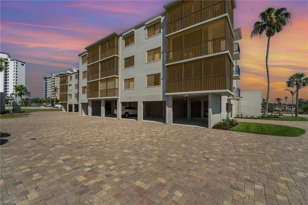 6645 Estero Blvd # 101 Property Photo