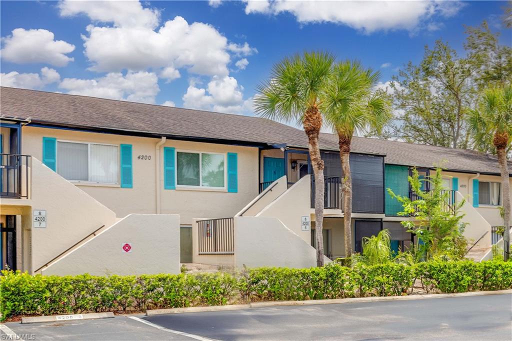 4200 Looking Glass LN # 4206 Property Photo 1