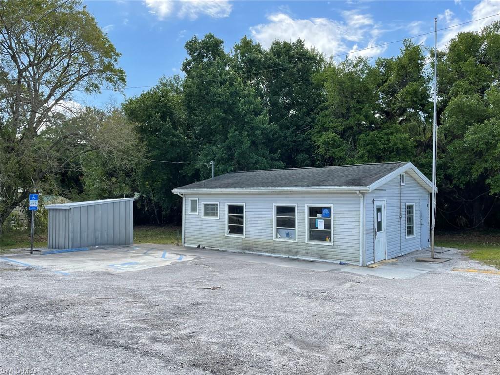 1134 Broadway St Property Photo 3