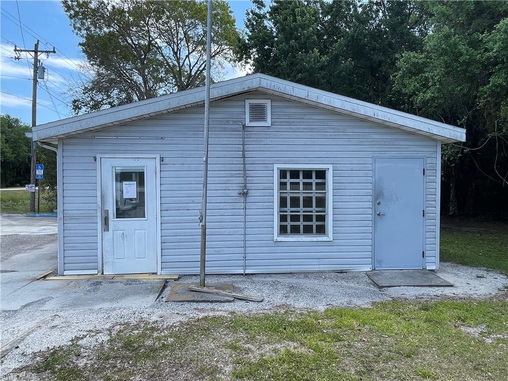 1134 Broadway St Property Photo 4