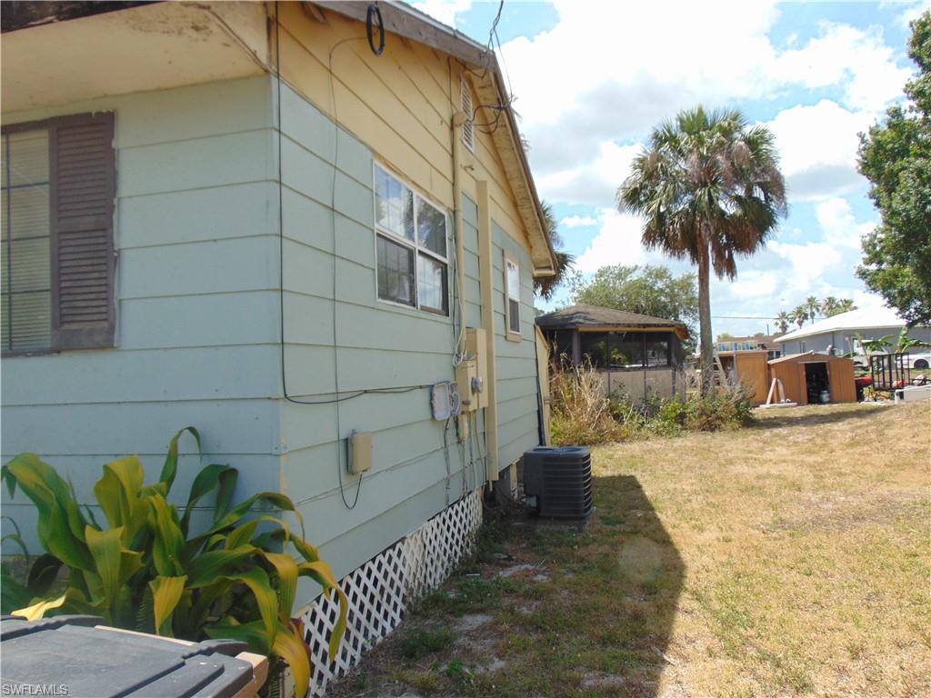 2917 13th St W Property Photo 5