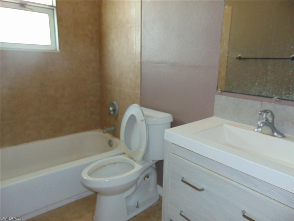 2917 13th St W Property Photo 17