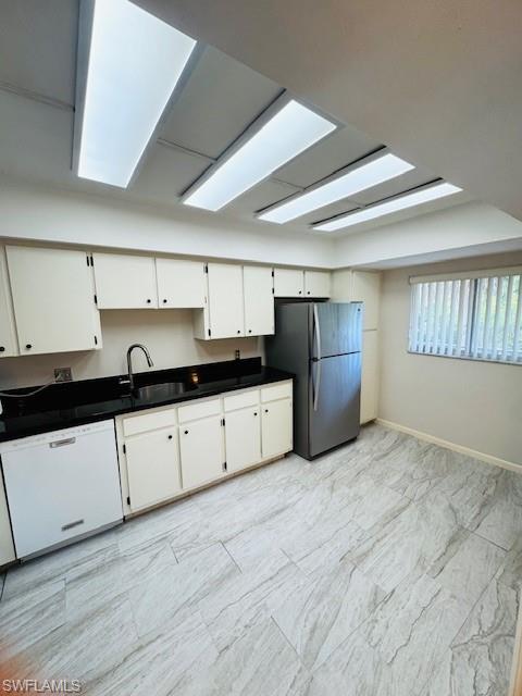6731 Winkler Rd # 203 Property Photo 4
