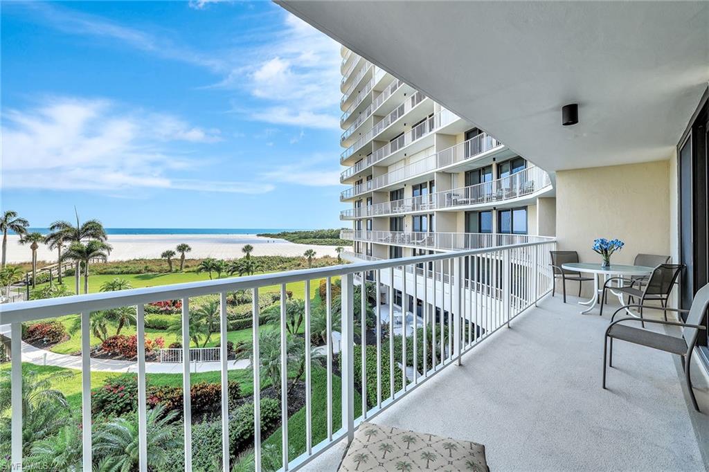 320 Seaview Ct 2-305 Property Photo 3
