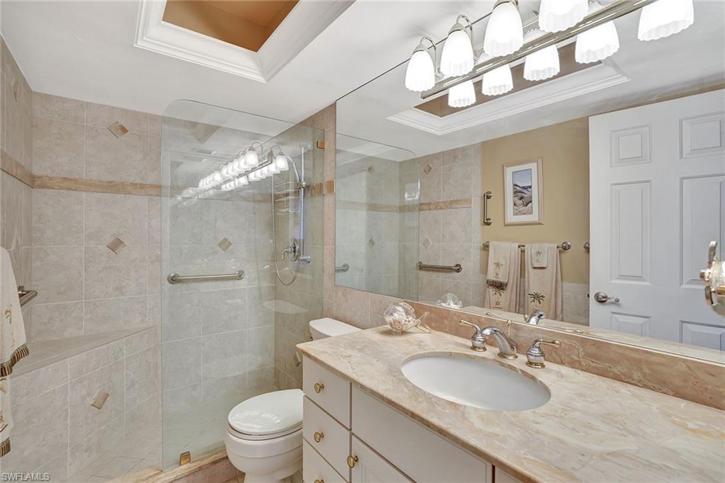 320 Seaview Ct 2-305 Property Photo 19