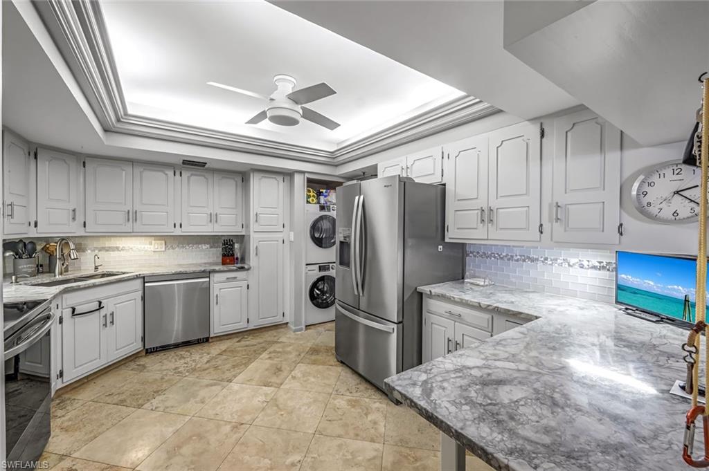 174 Collier Blvd 304 Property Photo 14