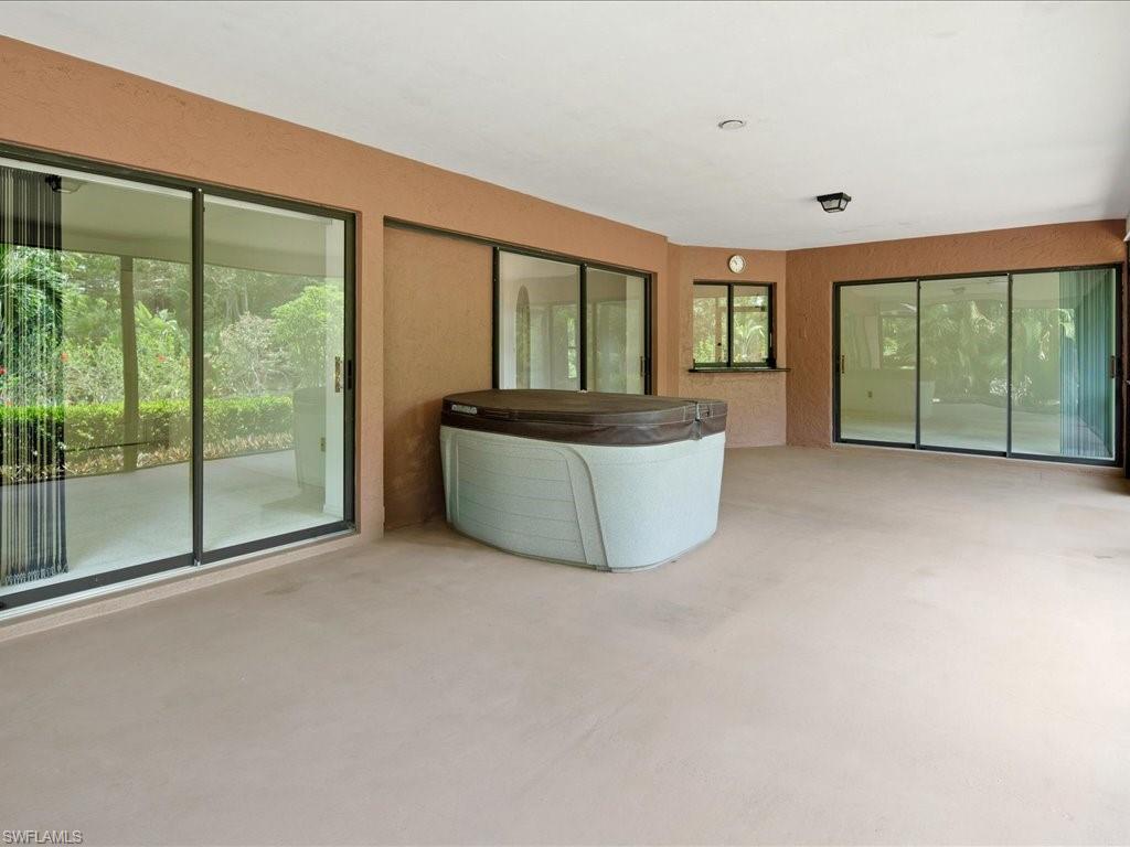 10421 Regent Cir Property Photo 10